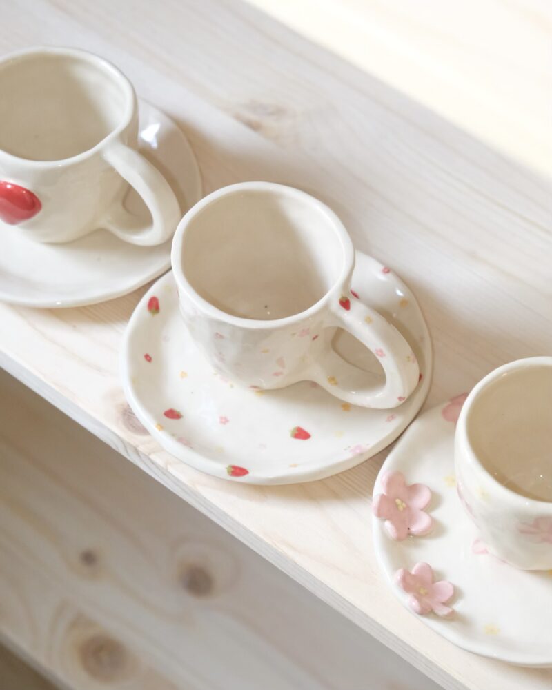Espresso Set with Strawberries - Image 8