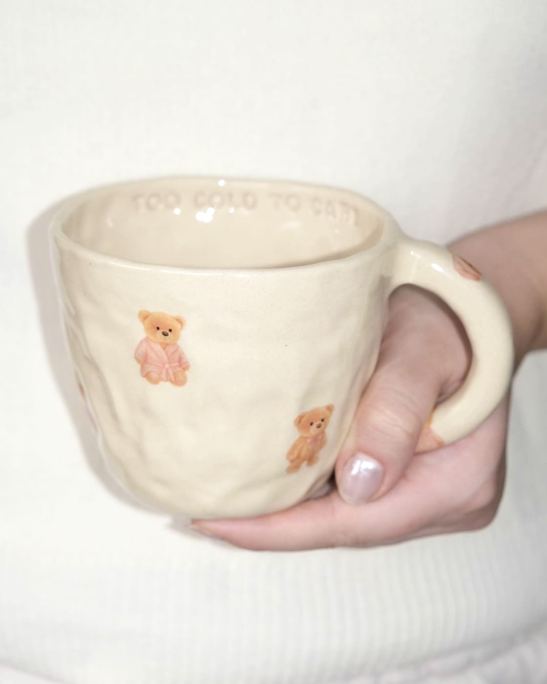 Mug with Pink Bears "Too cold to care"