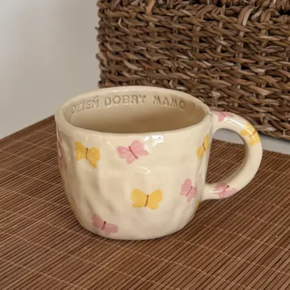 Kubek w Motylki "Dzień Dobry Mamo"